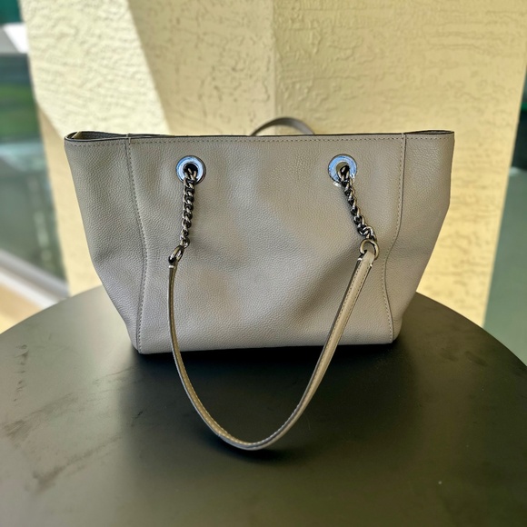 Coach, Turnlock Chain Tote/ Shoulder Bag - Picture 9 of 15